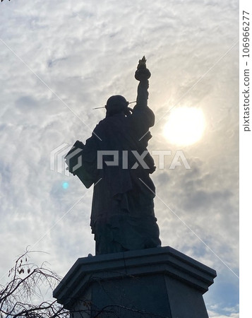 Odaiba (Seaside Park/Statue of Liberty) Odaiba (Seaside Park/Statue of Liberty) 106966277
