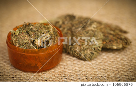 Medicinal cannabis 106966876