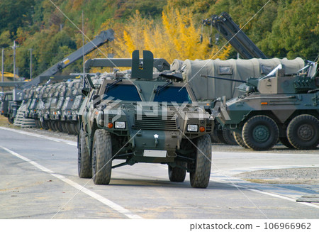 Light armored vehicle of the Ground Self-Defense Force 106966962