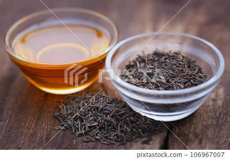 Caraway seeds with essential oil Caraway seeds with essential oil 106967007