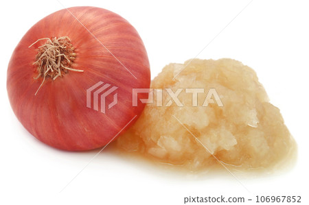 Mashed onion with whole one Mashed onion with whole one 106967852