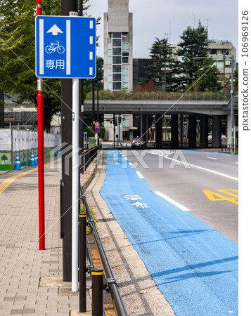 監管標誌 327-4-2“普通自行車道” 監管標誌 327-4-2“普通自行車道” 106969126