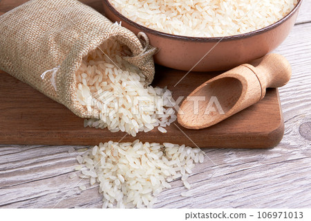 Rice in bowl 106971013