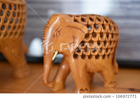 openwork elephant figurine 106972771