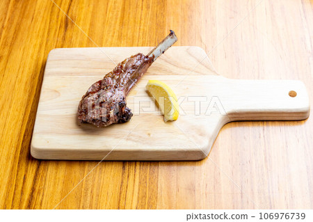 bone-in lamb chops 106976739