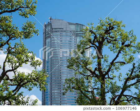 夏日藍天和六本木新城 106977146