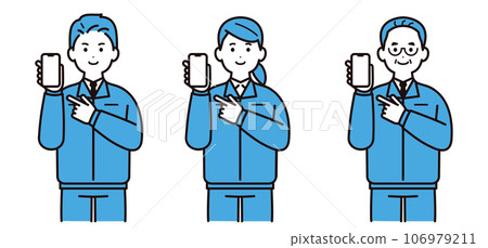 Men and women wearing work clothes and holding smartphones, young people, middle-aged people 106979211