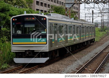 Two 205-series 1100-series local trains running on the Nambu Branch Line 106979827