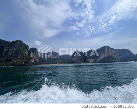 Beautiful view of Railay beach and coastline in Krabi province, Thailand 106982196
