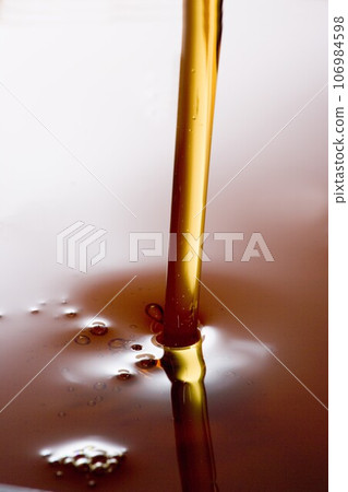 Sesame oil Sesame oil 106984598