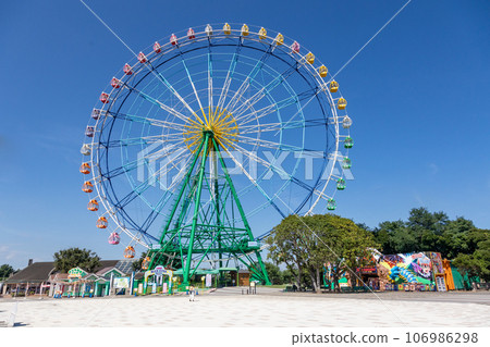 Blue Eyes Ferris wheel at Hitachi Seaside Park 106986298