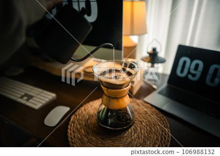 Drip coffee on the table in the house 106988132