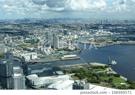 Scenery of Minato Mirai, Yokohama City, Kanagawa Prefecture 106989571