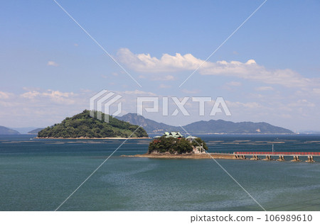 Tsushima Shrine, a guardian deity of children floating on the sea in Mino-cho, Mitoyo City, Kagawa Prefecture 106989610