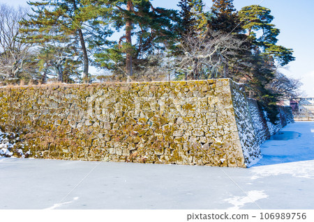 日本名城百選：雪天的敦賀城（會津若松城） 106989756