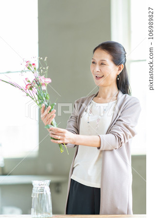 高級女性生活鮮花 106989827