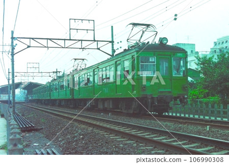 東急 3700 型，3711-3712-3710-3774，後來於 1973 年 8 月 8 日前往名鐵小山台 106990308