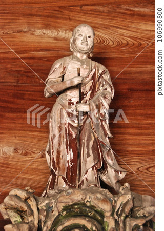 Battabara Venerable Statue (Inside the Buddhist Hall of Zuiryuji Temple/35 Sekihonmachi, Takaoka City, Toyama Prefecture) Battabara Venerable Statue (Inside the Buddhist Hall of Zuiryuji Temple/35 Sekihonmachi, Takaoka City, Toyama Prefecture) 106990800