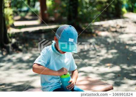 canteen, baby boy, boy 106991824