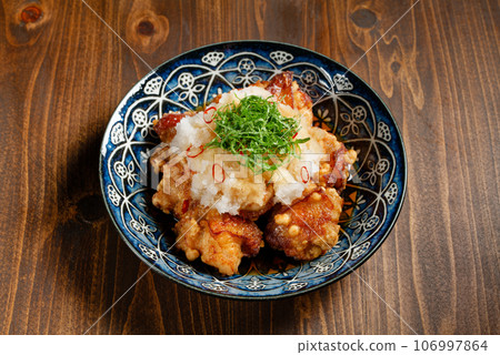 Zangi with grated ponzu sauce 106997864