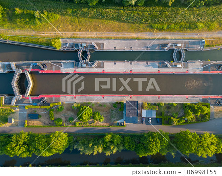 DUFFEL, LIER, BELGIUM, May 31, 2023, Aerial view or top down view of the River lock between Nete DUFFEL, LIER, BELGIUM, May 31, 2023, Aerial view or top down view of the River lock between Nete 106998155