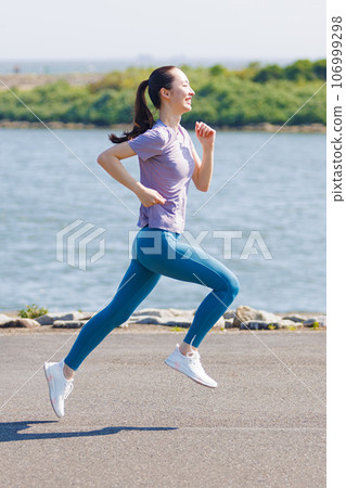 慢跑的女人 慢跑的女人 106999298