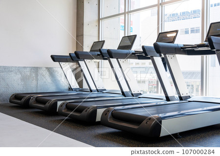sports gym  107000284