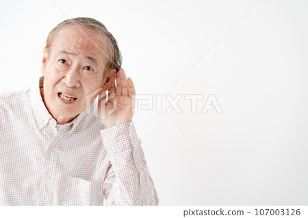 Hearing loss, deaf senior 107003126
