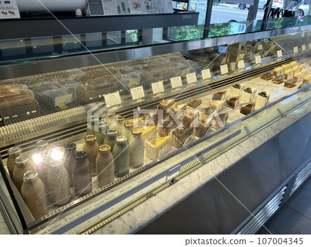cake display 107004345