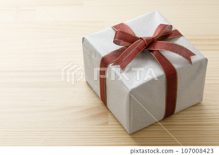 閃亮的銀色聖誕禮物 107008423