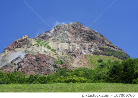 昭和新山和火山煙霧 昭和新山和火山煙霧 107009766