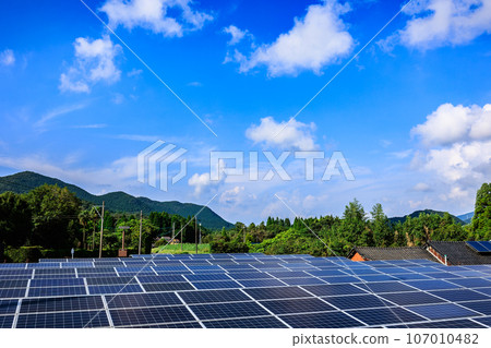 solar panel  107010482