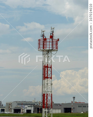 安裝在機場的風車式風速計 107014010