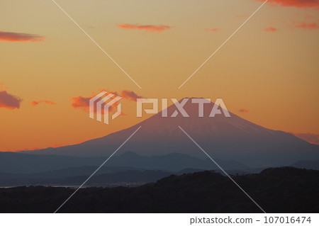 Mt. Fuji at dusk in the New Year seen from Kamakura Mt. Fuji at dusk in the New Year seen from Kamakura 107016474