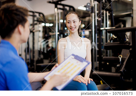 健身教練 107016573