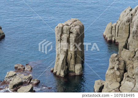 越前海岸東尋坊蠟燭岩 107018495