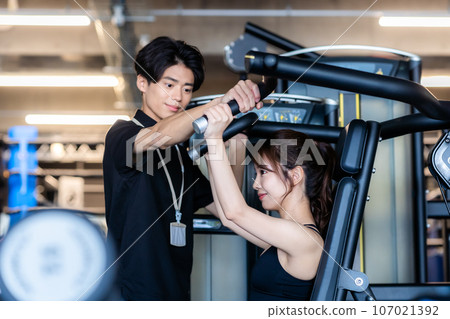 Sports gym trainer Sports gym trainer 107021392