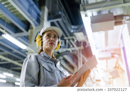 People working in the factory 107022127