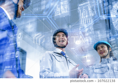 在工廠工作的人 在工廠工作的人 107022138