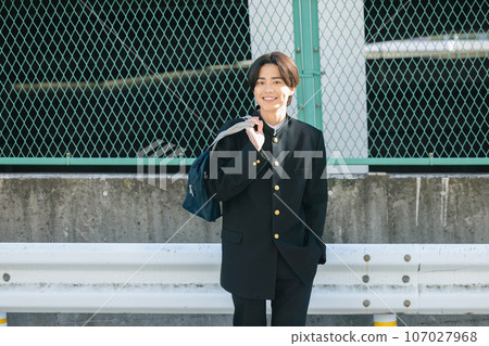 High school student 107027968