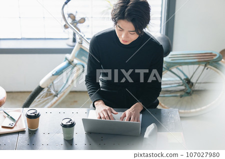 商務人士 107027980