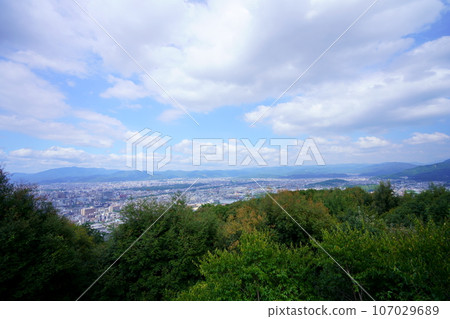 從京都將軍塚青龍殿大舞台看京都市北部 107029689