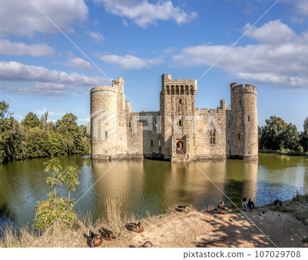 Historic Bodiam Castle in East Sussex, England Historic Bodiam Castle in East Sussex, England 107029708