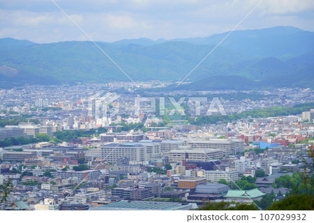 從京都將軍塚青龍殿展望台眺望鴨川三角洲 107029932