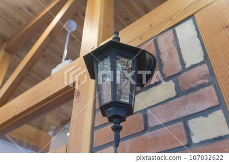 Wall-mounted garden light cafe 107032622