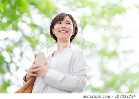 Women's Business Refreshing Women's Business Refreshing 107032784