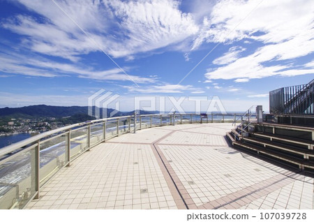 從長崎縣稻佐山展望台眺望夏日景色 2023-08-02 從長崎縣稻佐山展望台眺望夏日景色 2023-08-02 107039728
