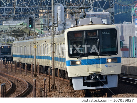 小田急 8000 型 8053F 狛江 小田急 8000 型 8053F 狛江 107039927
