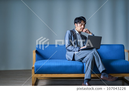 Male Business Male Business 107043226