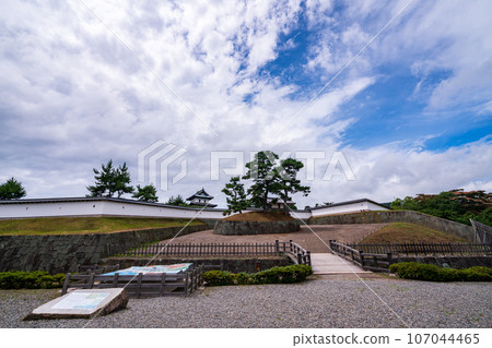 (北海道)松前城,從護城河看到的天守閣 (北海道)松前城,從護城河看到的天守閣 107044465